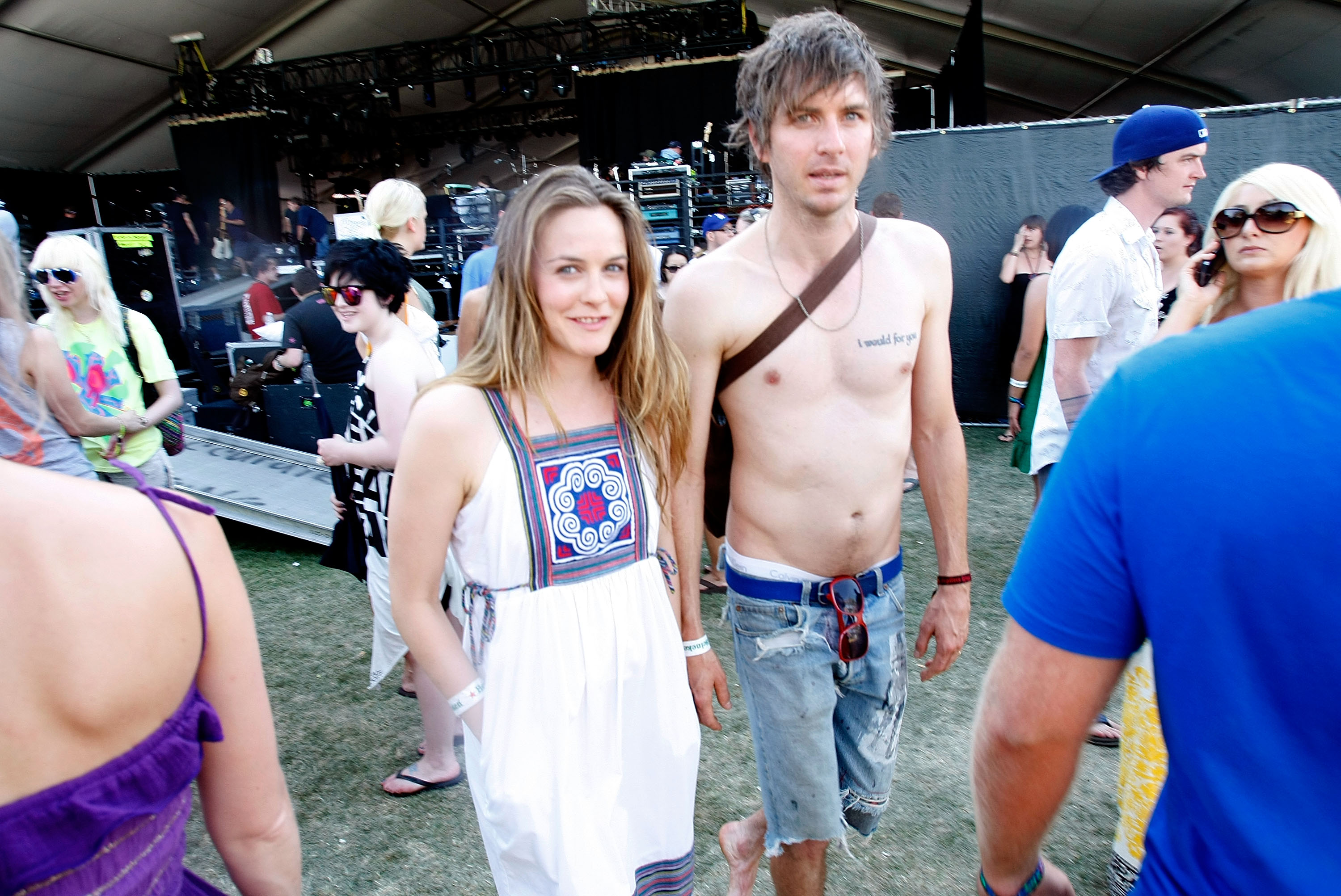 INDIO, CA - APRIL 26: Actress Alicia Silverstone with fiance Christopher Jarecki during day 2 of the Coachella Valley Music and Arts Festival at the Empire Polo Field on April 26, 2008 in Indio, California. (Photo by Michael Buckner/Getty Images)